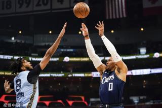 不仅是一名 不仅是一名