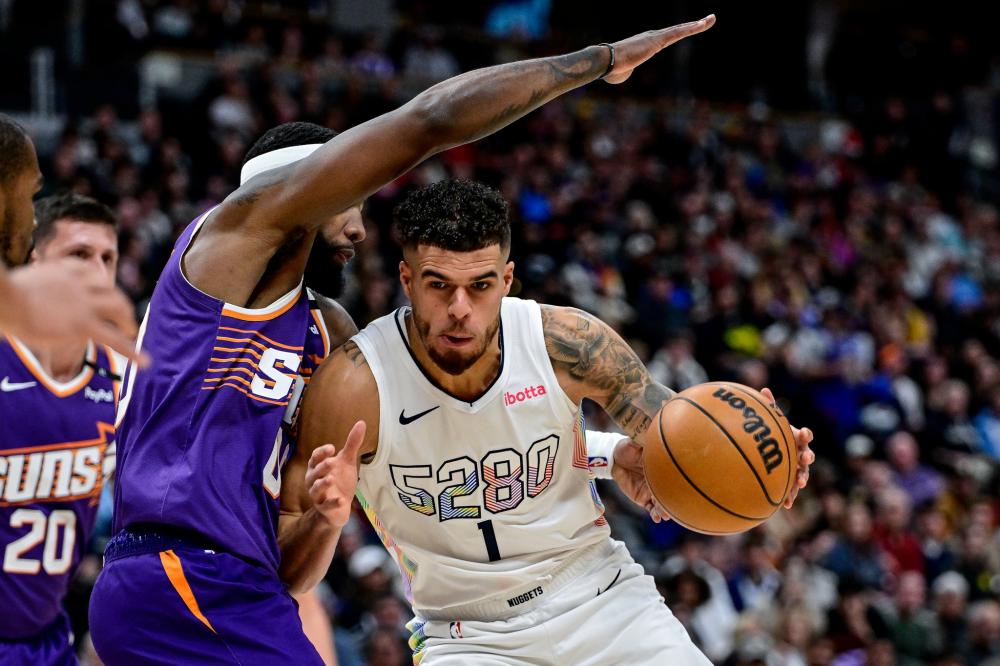 首位入选英 首位入选英