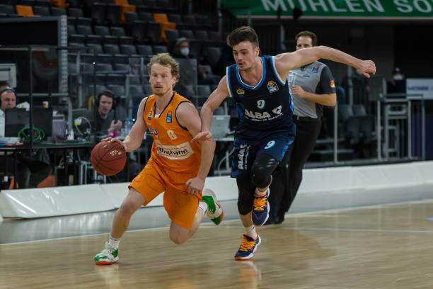 赛场主动 赛场主动